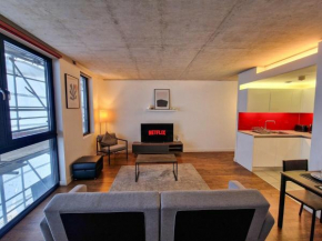 City SuperHost - Stunning Canal Side Apartment